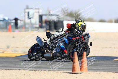 media/Jan-14-2024-SoCal Trackdays (Sun) [[2e55ec21a6]]/Turn 16 Set 1 (1115am)/